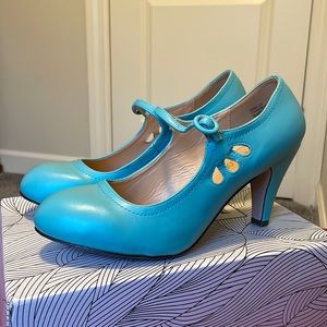 Women's Round Toe Mary Jane Dress Pumps